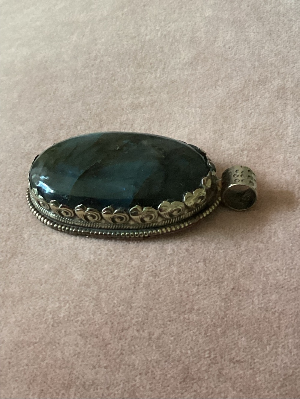 Labradorite Pendant - Picture 3 of 6